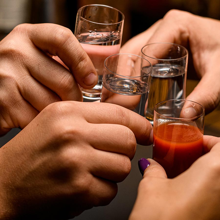 Comment l'alcool influence-t-il nos émotions ? Science ou mythe ?