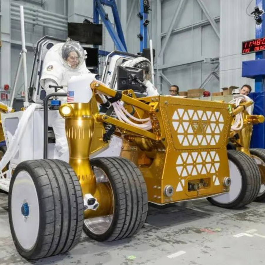 ¡Coches en la Luna! NASA Prueba Vehículo para la Superficie Lunar