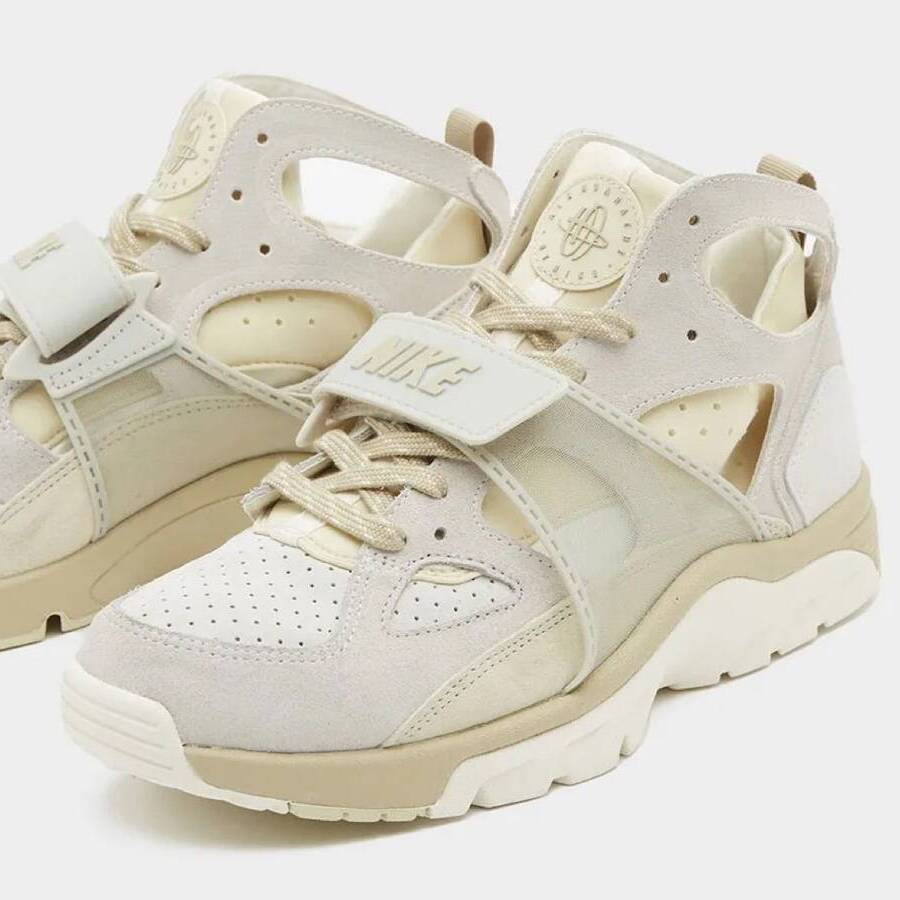 Le retour d'une légende : Nike Air Trainer Huarache et la magie du streetwear de Corteiz