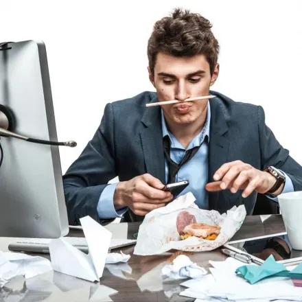 5 señales de que estás subestimado en el trabajo (y qué hacer al respecto)