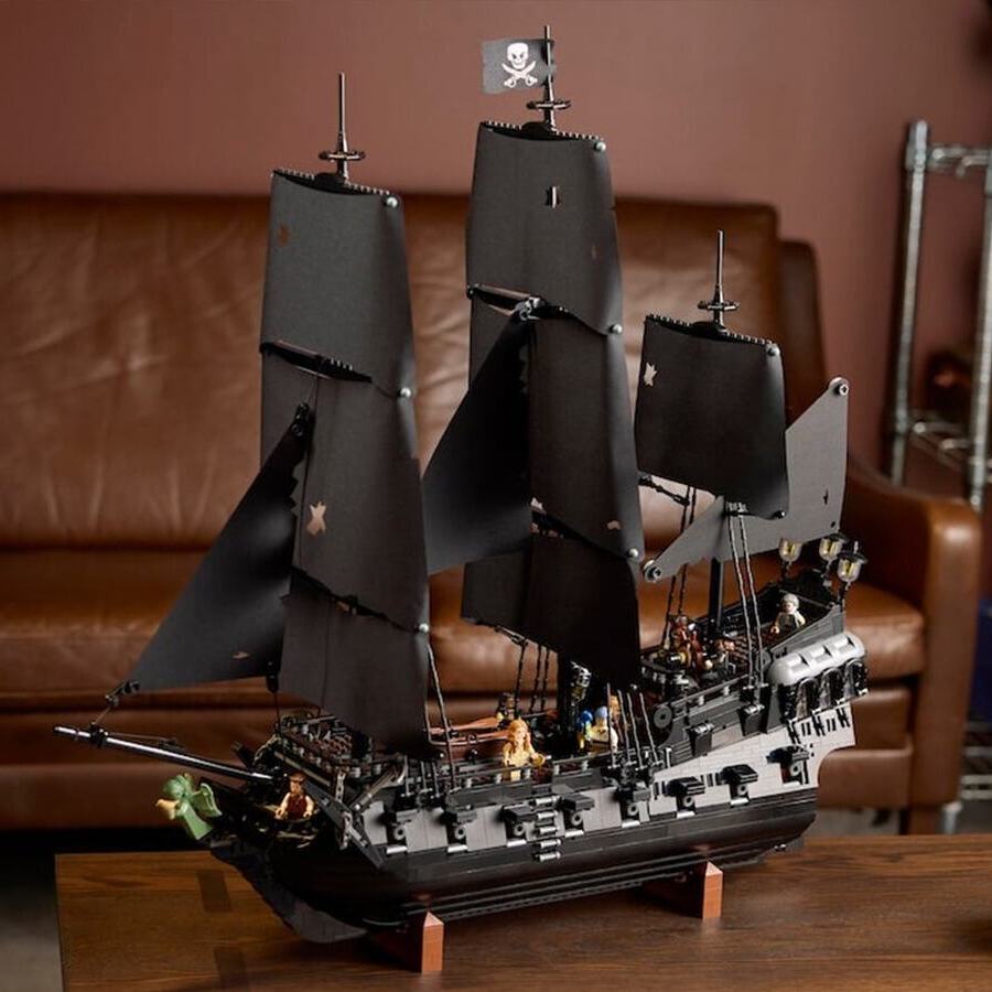 LEGO ramène la « Perle Noire » : le set parfait pour les pirates adultes