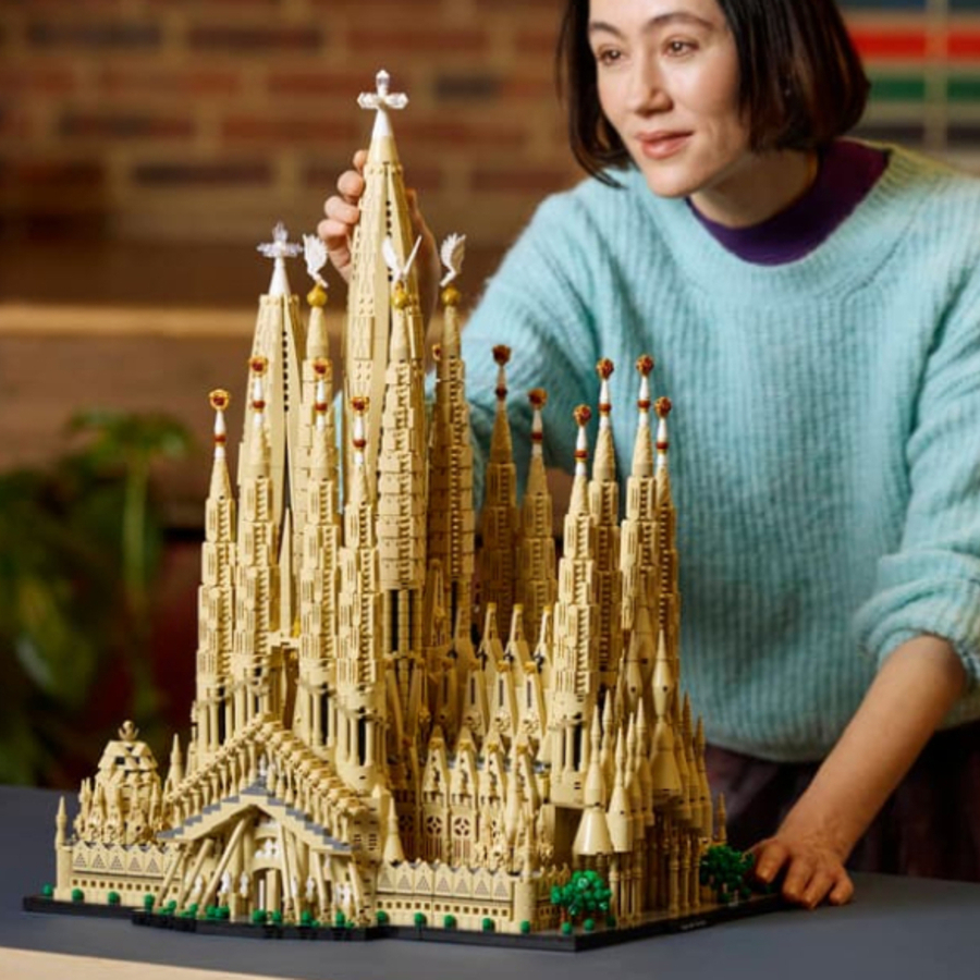 Lego hat sein bisher größtes Set vorgestellt — das Modell der Sagrada Família