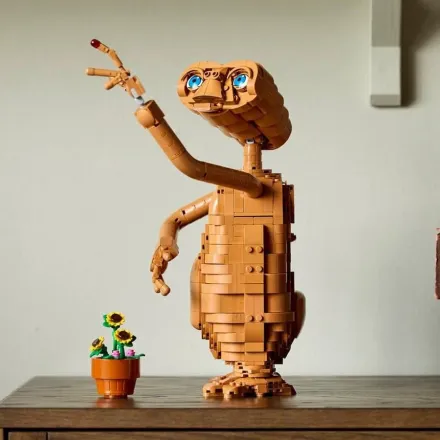 LEGO Turns the Iconic E.T. into a Collector's Dream for Adults