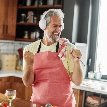 12 Subtle Habits That Are Quietly Accelerating Your Aging