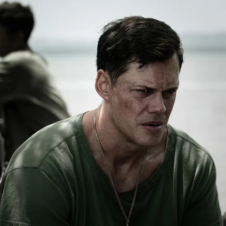 Netflix bereitet das große Kriegsdrama des Jahres vor: «The Mosquito Bowl» zeigt den Krieg aus der Sicht von Football-Stars, die zu Marines wurden