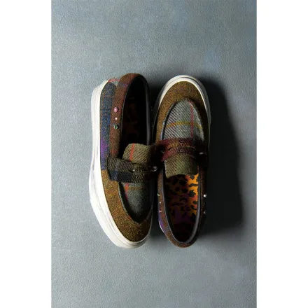 Vans x Harris Tweed: come il tweed scozzese è diventato la nuova arma dello stile maschile di questo autunno