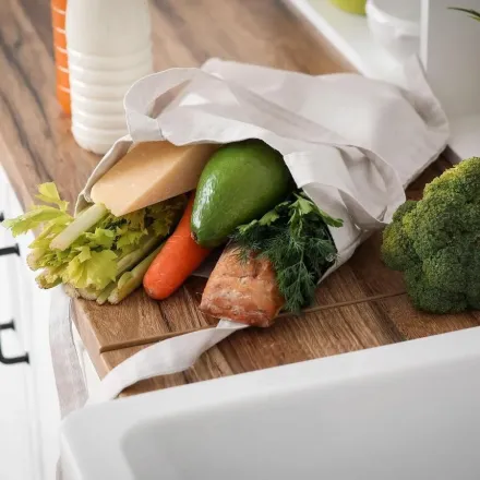 Foods with "Negative Calories": Can You Really Eat and Lose Weight?